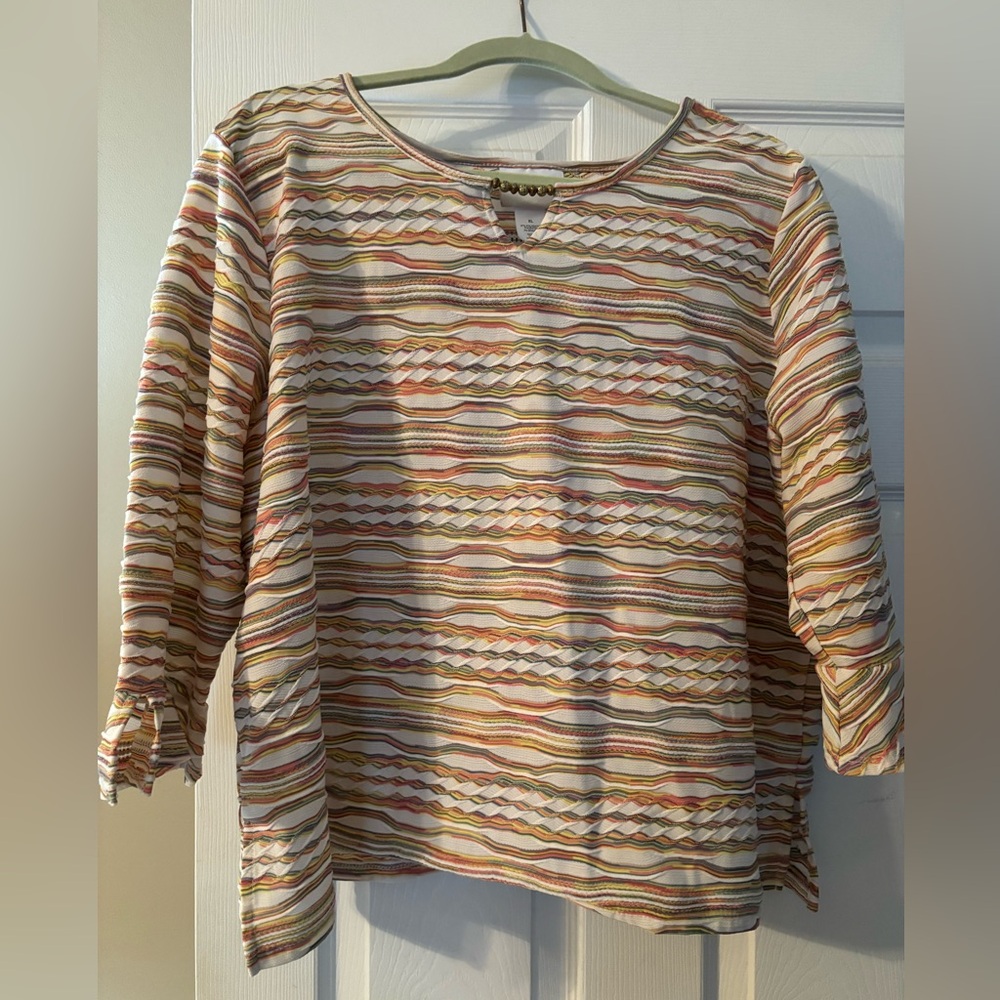 Like new Alfred Dunner multi colored top. Size XL.